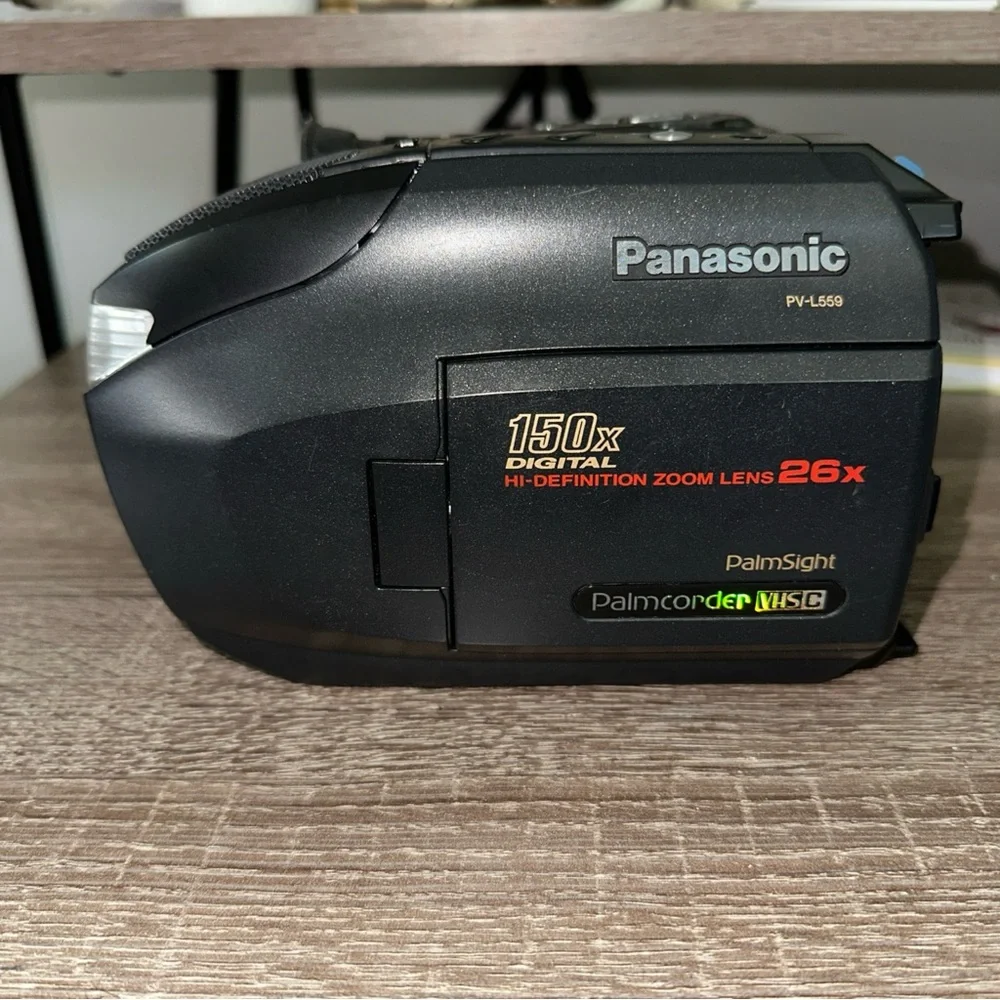 Panasonic Black Video Camcorder with 20x Zoom HC-VX1 Delivers 4K Video